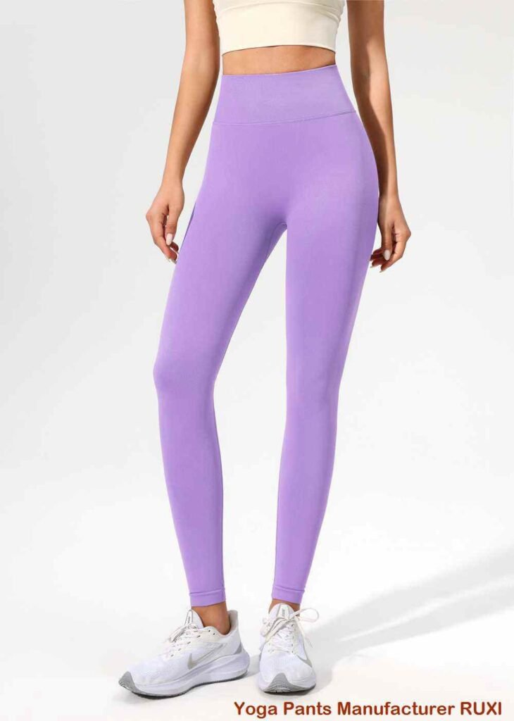 Pantalones cortos de entrenamiento negros para mujer