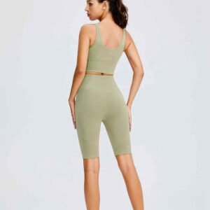 Chaleco deportivo con cuello halter