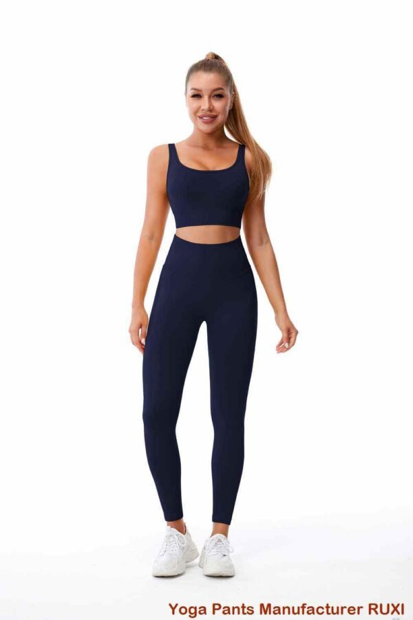 ropa de yoga sostenible RUXI