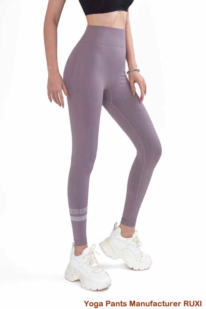 pantalones cortos de yoga azul real
