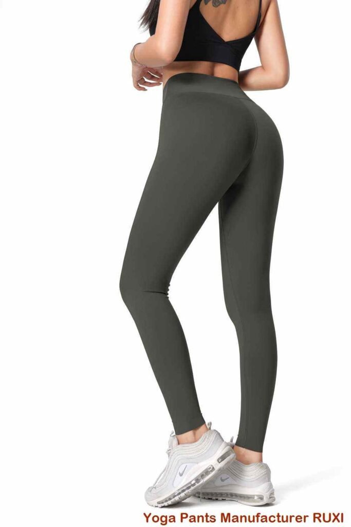 Pantalones de yoga con entrepierna corta