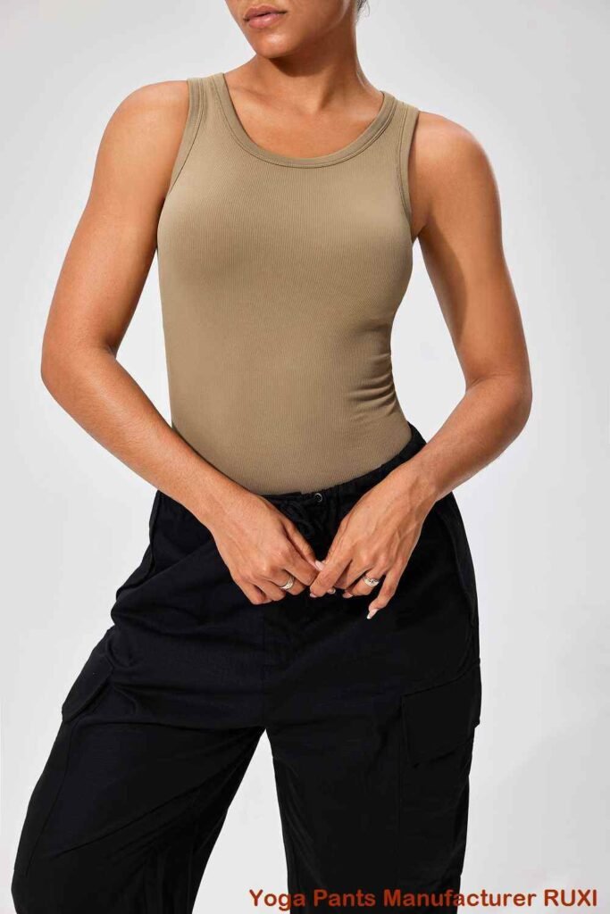 pantalones de yoga de corte bota corto